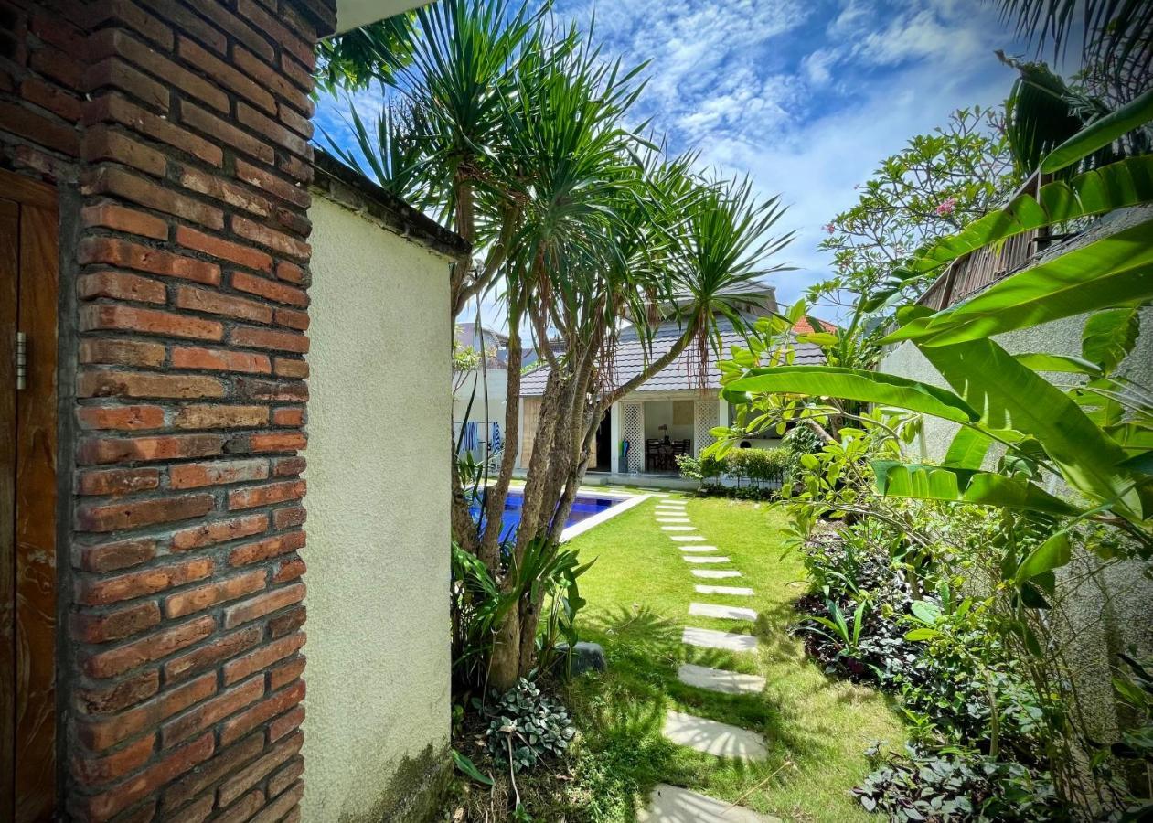 Villa Majegau 1 By Deasha Seminyak Buitenkant foto